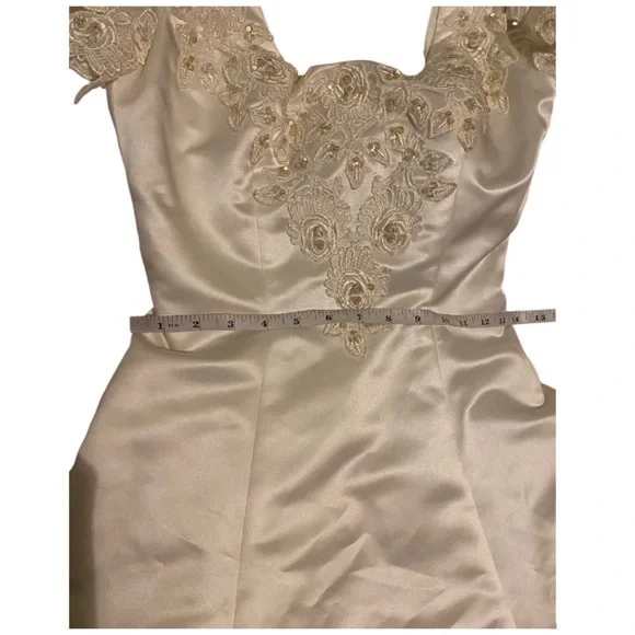 Michelangelo Satin Ivory Wedding Gown Dress With Pearls & Beading Size 6 - Picture 10 of 16